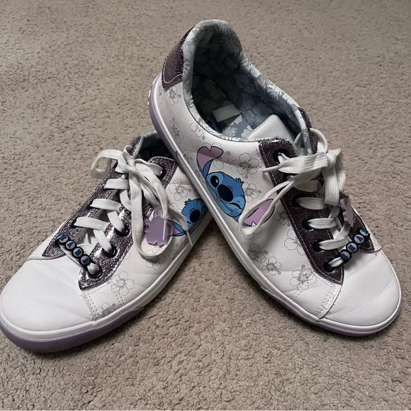 Women's Ground Up Lilo and Stitch size 10 sneakers - Picture 2 of 9